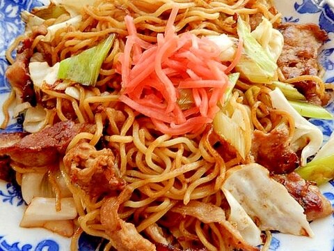 まな板なし5分!?肉多めのコツで❤市販の焼きそば♪